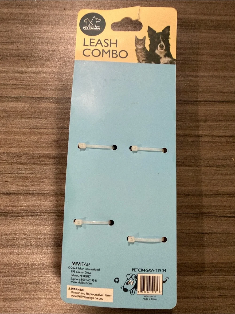 NWT Green Strawberry Dog Leash Combo - Medium